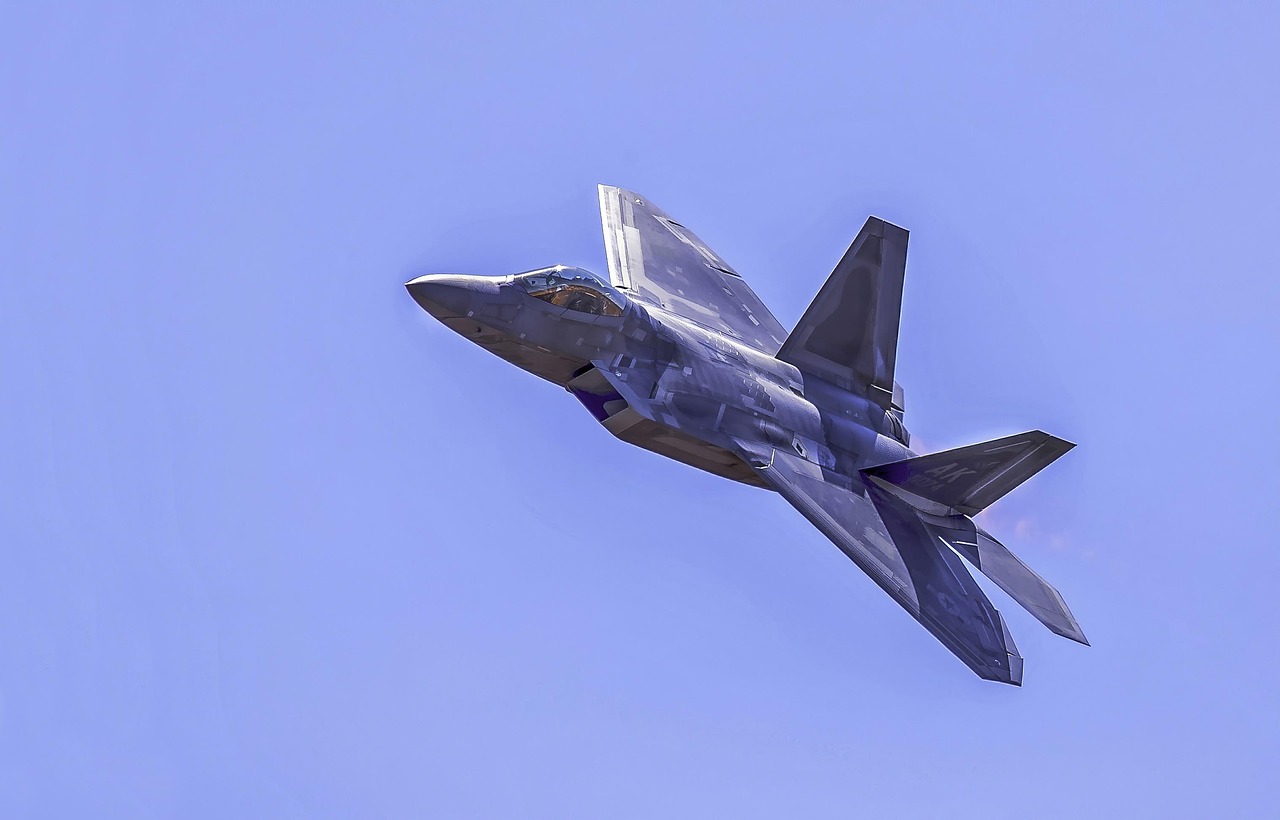f-22a-raptor-4524693_1280