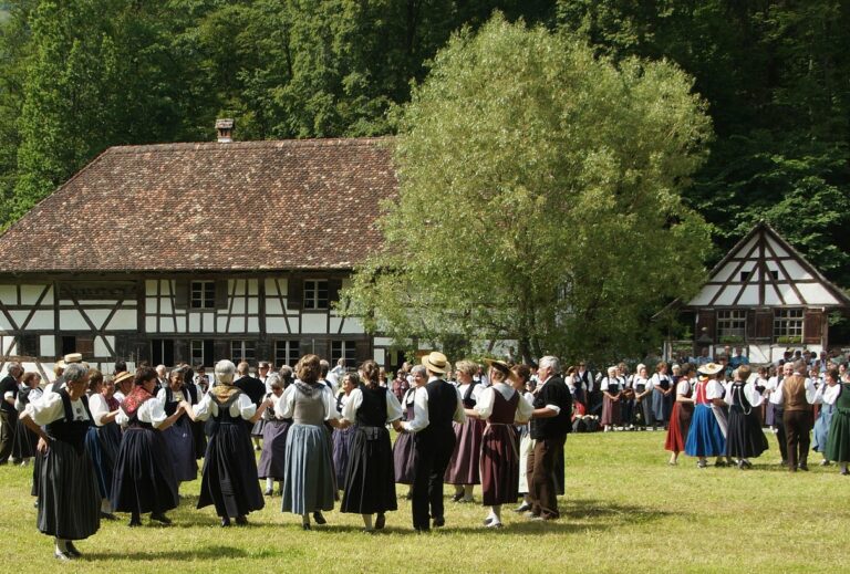 folk-dance-860244_1280